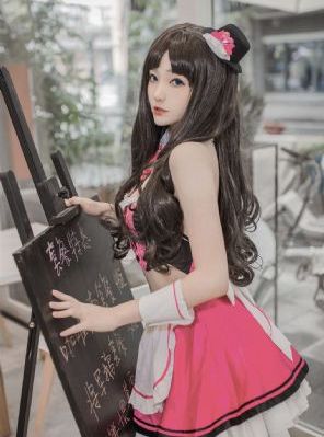 楼顶上的大象